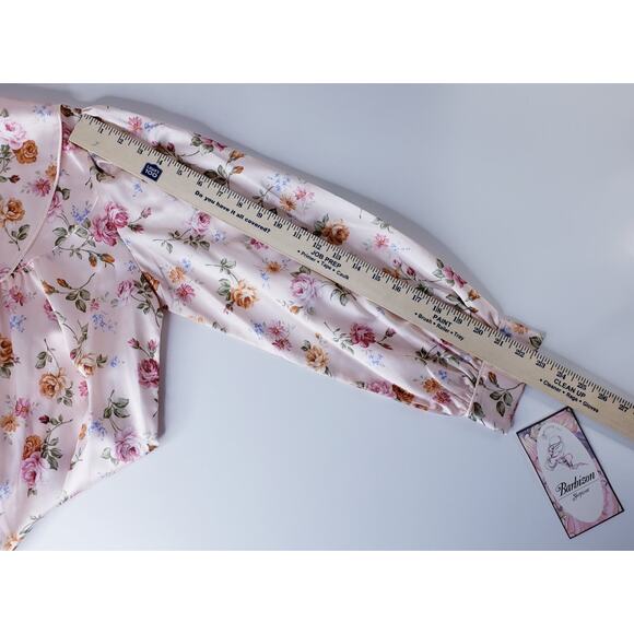 NWT VINTAGE BARBIZON Cuddleskin Satin Pink Floral Nightgown Medium Modest *Flaw - Picture 11 of 14